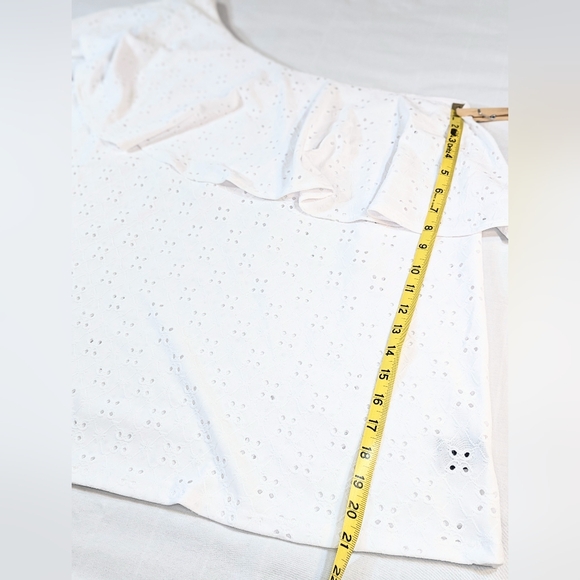 🆕 Torrid One Shoulder Eyelet Top (Torrid 5) - Picture 9 of 13